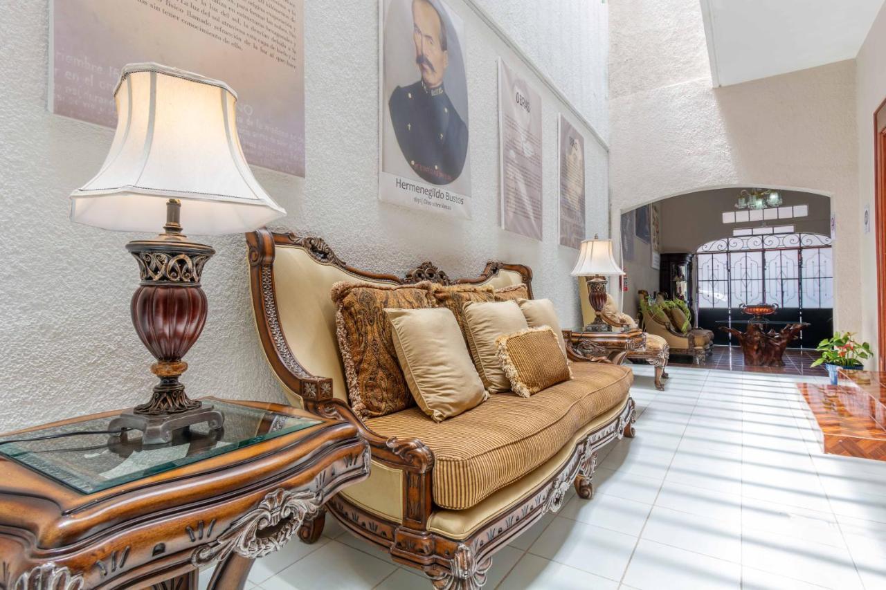 לאון Hosteria Casa Marquez מראה חיצוני תמונה