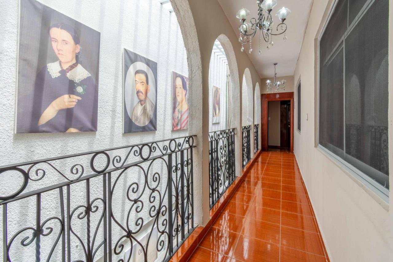 לאון Hosteria Casa Marquez מראה חיצוני תמונה