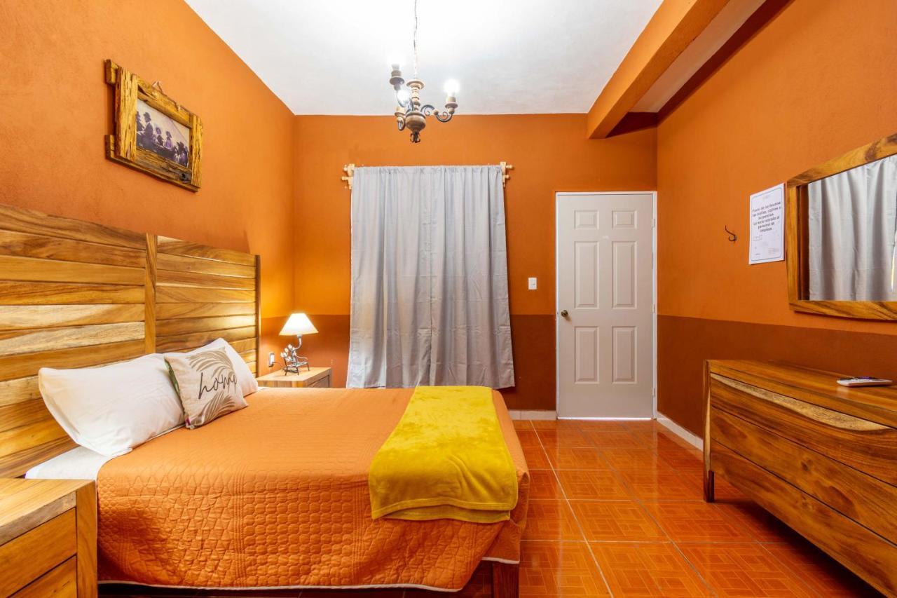 לאון Hosteria Casa Marquez מראה חיצוני תמונה