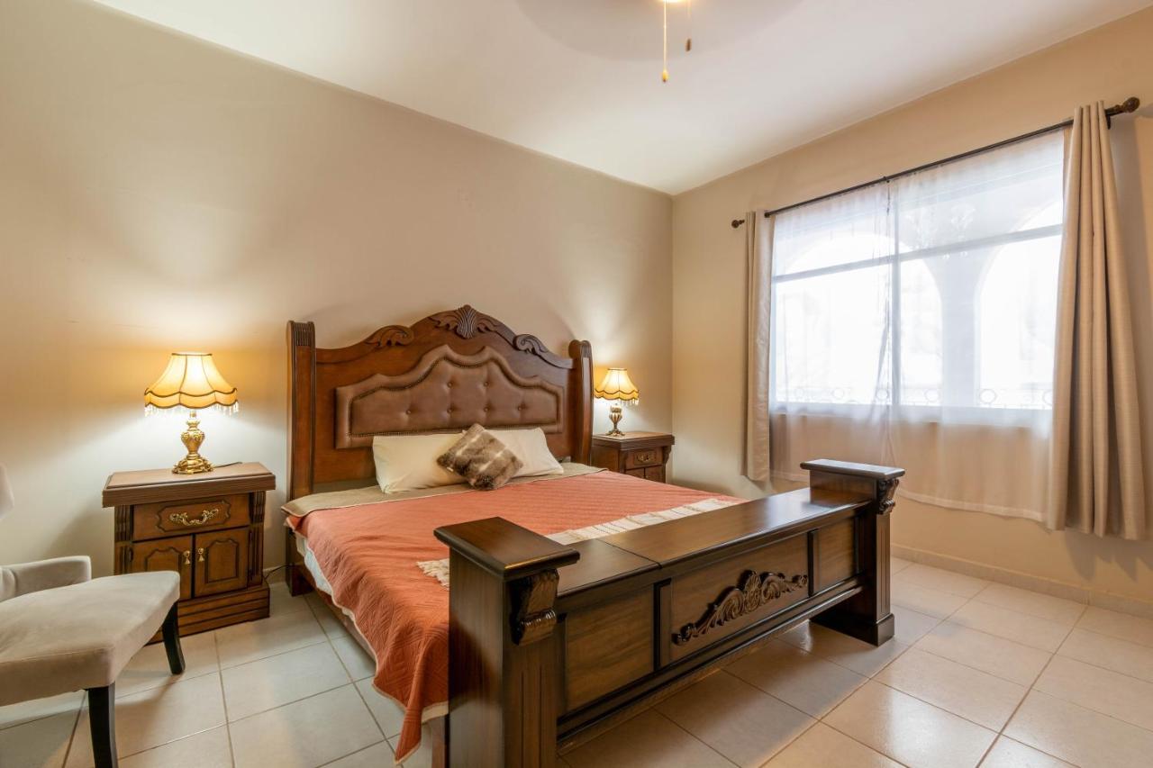 לאון Hosteria Casa Marquez מראה חיצוני תמונה