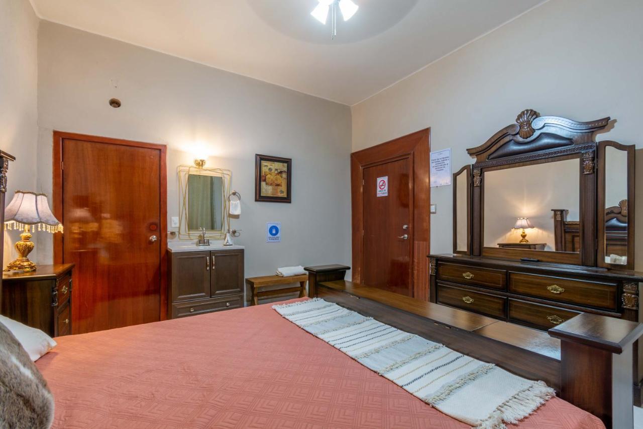 לאון Hosteria Casa Marquez מראה חיצוני תמונה