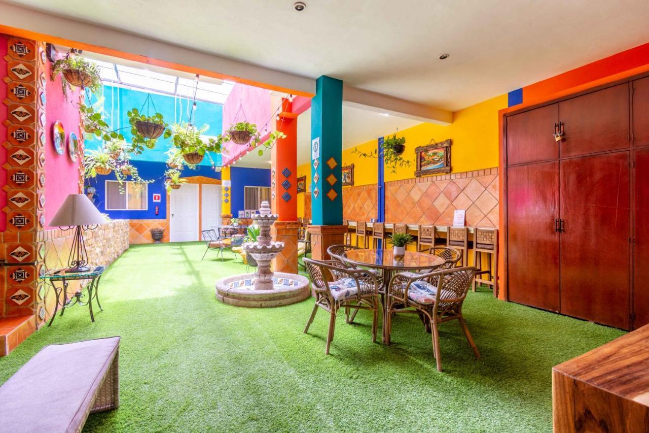 לאון Hosteria Casa Marquez מראה חיצוני תמונה